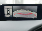 360&deg;ビューモニターを搭載しています。コーナーセンサーと合せてお使いいただくことで、安全、安心にお車の取り回しを行っていただけます。