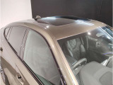 【ボディコーティングで新車時の輝きを】ご納車前にボディを磨き上げ下地処理を行った上で、コーティングを施工します。軽微な小傷も無くなりより新車時の輝きに近い状態でお届けできます。ぜひご用命下さい!