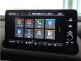 Apple Car Play・Android Autoでスマホ連携が可能!対応するアプリをディスプレイで操作できます。