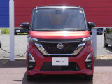 アダプティブLEDヘッド&LEDフォグランプ搭載!明るくクリアな視界を確保して、安全運転を支援します。さらに、4WDなので冬道も安全ですね(*^^*)