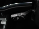アダプティブクルーズコントロール機能搭載。前方の車両の速度に合わせて車間距離を一定に保ち、自動的にアクセル・ブレーキを調整します。