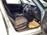 シートはフィット性も良く、楽な運転姿勢を保てます。