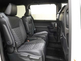 ゆとりある広々とした車内空間は、ドライブを始め買い物やレジャーなど、幅広く活躍します。一人でもみんなとでもお出かけを楽しみましょう!