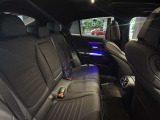 メルセデス・ベンツの定める厳しい基準をクリアしたお車のみをご案内させて頂きます。納車前整備はメーカー規定に基づき当店3Fの指定工場で入念に行なわれます。熟練のメカニックがお客様のお車を整備致します。