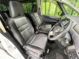運転席シート廻りは使用感も少なく、良好な状態となっています。丁寧に使われていたことがよくわかりますね。