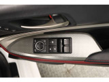 運転席ドアスイッチ回りの画像です。