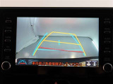 バックガイドモニターで、後方を確認しながら安心して駐車することができます。運転初心者も熟練者も必須の機能ですよ!