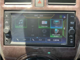 日産純正メモリーナビゲーションです♪目的地まで案内するナビゲーション機能の他にフルセグ画質で楽しめるTVやBluetooth Audio☆CD再生など多彩な機能が満載で運転を快適にサポートしてくれます☆