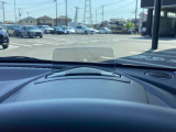 ドライビングディスプレイで走行に必要な情報を集約!