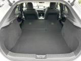 リアシートをを倒すと&hellip;広々荷室が出現!!用途に合わせて使い分け