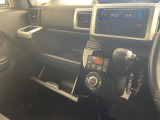 【 オートエアコン 】車内温度を感知して自動で温度調整をしてくれるのでいつでも快適な車内空間を創り上げます!