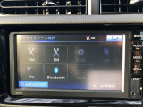 Bluetooth(ブルートゥース)接続機能付き。スマートフォンなどからお気に入りの音楽をワイヤレス再生できます。ドライブがさらに楽しくなりますね。