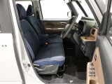 見通しのよいすっきりとした視界で、誰でも運転しやすいです。運転のしやすさは疲れにくさにも繋がりますよ♪