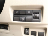 左側電動のスライドドアで楽々スムース!運転席からも開閉の操作もできます♪キーのスイッチひとつで自動開閉できる便利な機能もついてます♪