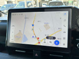 映像の鮮明なフルセグ対応の純正メモリーナビ。目的地まで道案内をしてくれるので安心して出かけられます。