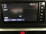 純正ナビを装備。タッチパネル式で使いやすく、お出かけもラクラクです。