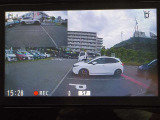純正前後ドライブレコーダー(DH5)装備しております!駐車監視機能付で、エンジンを切った後でも録画可能でより安心です♪ナビ画面にて再生等が可能ですので、万が一の事故の際にもその場で確認可能です☆