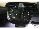 【トランスミッション】CVT(無段変速車)【駆動方式】フルタイム4WD