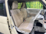 運転席シート廻りは使用感も少なく、良好な状態となっています。前オーナー様が丁寧に使っていたことがよくわかりますね。