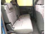 ゆとりある広々とした車内空間は、ドライブを始め買い物やレジャーなど、幅広く活躍します。一人でもみんなとでもお出かけを楽しみましょう!