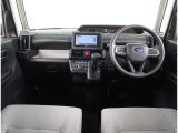 ドライバーが運転以外のことに気を遣うことなく、疲れにくく、安心・集中して運転ができる。操作パネルやシートのデザインなど細部にまでこだわっています。