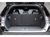 【トランク】 トランクルームはこんなに広々です。大きめの荷物も簡単に積めます。