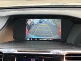 【バックカメラ】駐車時に後方確認もできますので、大きなお車が不安なお客様でも安心してお乗り頂けます。