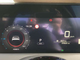 メーター中央部にドライブアシストディスプレイがあり、ドライバーに必要な車両情報を表示してくれます♪