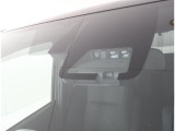 TOYOTA SAFETY SENSEは道路状況、車両状態、天候状態及びドライバーの操作状況などによっては、作動しない場所があります。あくまで運転補助機能です。