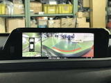 360&deg;ビューモニターも装備しておりますので、どんな場所でも簡単に駐車できます。