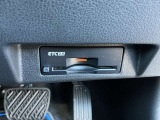 ナビ連動ETC2.0を装備。DSRC通信方式によって双方向通信することでカーナビと高速道路がリアルタイムに情報連携して、便利で快適なドライブ体験を提供します。