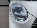 エンジンルームも綺麗に洗浄してから納車致します。普段あまり見ることが無い箇所だからこそ綺麗だと感動しますよね(*&acute;▽`*)