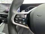 【アクティブクルーズコントロール】先行車との車間距離を維持しながら自動で加減速を行い走行をサポートしてくれる優れもの。車両停止や再加速も行うので渋滞時の運転負荷の軽減にも貢献します!