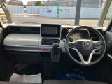 見晴らしが良く開放的な車内。視界も良好でストレス無く快適なドライブをご提供できます♪