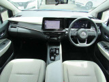 運転席周りの視界もよくハンドルも軽い取り回しなのですごく運転がしやすい車です。