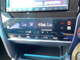 オートエアコンはこまめに温度調節するので、燃料の消費量をより少なくできます。シートヒーター付きなので寒い日も快適です。