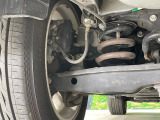 お車を安心してお乗りいただく為には、足回りの定期点検が欠かせません。サービスサポート(有償保証)では無料点検もご提供しており、安心のカーライフをお過ごしいただけるサポート体制が整っています。