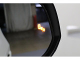 車体後部のセンサーにより、後側方から接近する車を検知する「スバルリヤビークルディテクション」を搭載。