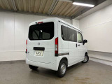 サイドからリアに伸びたラインが車体のタフ感に磨きをかけます♪