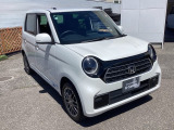 自社整備工場で点検整備をおこなってからお渡ししています。車検が残っている場合は『12ヶ月点検整備』を、車検整備付きの場合は『車検整備』をおこないます。整備費用は車両本体価格に含まれています。