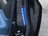 LEDイルミネーションが付いているので、後方車へ自車の存在を注意喚起可能です。