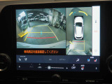 バックカメラ付きで運転が苦手な方の車庫入れもラクラクです。後方の死角部分がモニターに映し出されるので安全性もアップ!