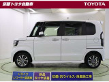 狭い場所での乗り降りや、荷物の積み込みに便利なスライドドアです。運転席側はイージークローザー付、助手席側は電動で内側からも開閉できます。お迎えの時などにも内側からスッと開けてあげられて便利ですよ。