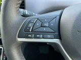 ナビの音量を手元で操作できるハンドルスイッチ付き。