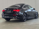 メルセデス・ベンツの定める厳しい基準をクリアしたお車のみをご案内させて頂きます。納車前整備はメーカー規定に基づき100項目にも及ぶ点検を熟練のメカニックによって行いご納車させて頂きます。