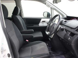 運転席廻りです。