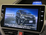 【純正10インチナビ】人気の純正ナビを装備しております。ナビの使いやすさはもちろん、オーディオ機能も充実!キャンプや旅行はもちろん、通勤や買い物など普段のドライブも楽しくなるはず♪