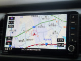 ホンダ純正ナビ搭載車です。地図データの情報量や検索スピードの速さが魅力的です。初めて行く場所や、知らない道でも安心・快適なドライブをお楽しみいただけます。