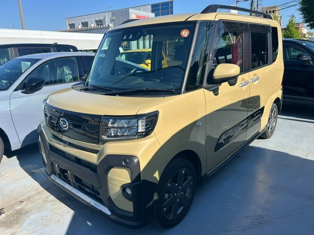 タント ファンクロスターボ ecoIDLE 非装着車 4WD 