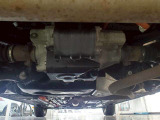 サビも少なくとても綺麗な車両です!下回りがきれいなうちに、防錆加工の施工がオススメ。降雪地域はもちろん、沿岸部にお住いの方や、趣味でマリン・ウィンタースポーツをされる方に大変好評いただいております。